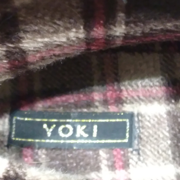 Yoki Leopard Print Winter Boots with Black and Tan Accents - Picture 2 of 4